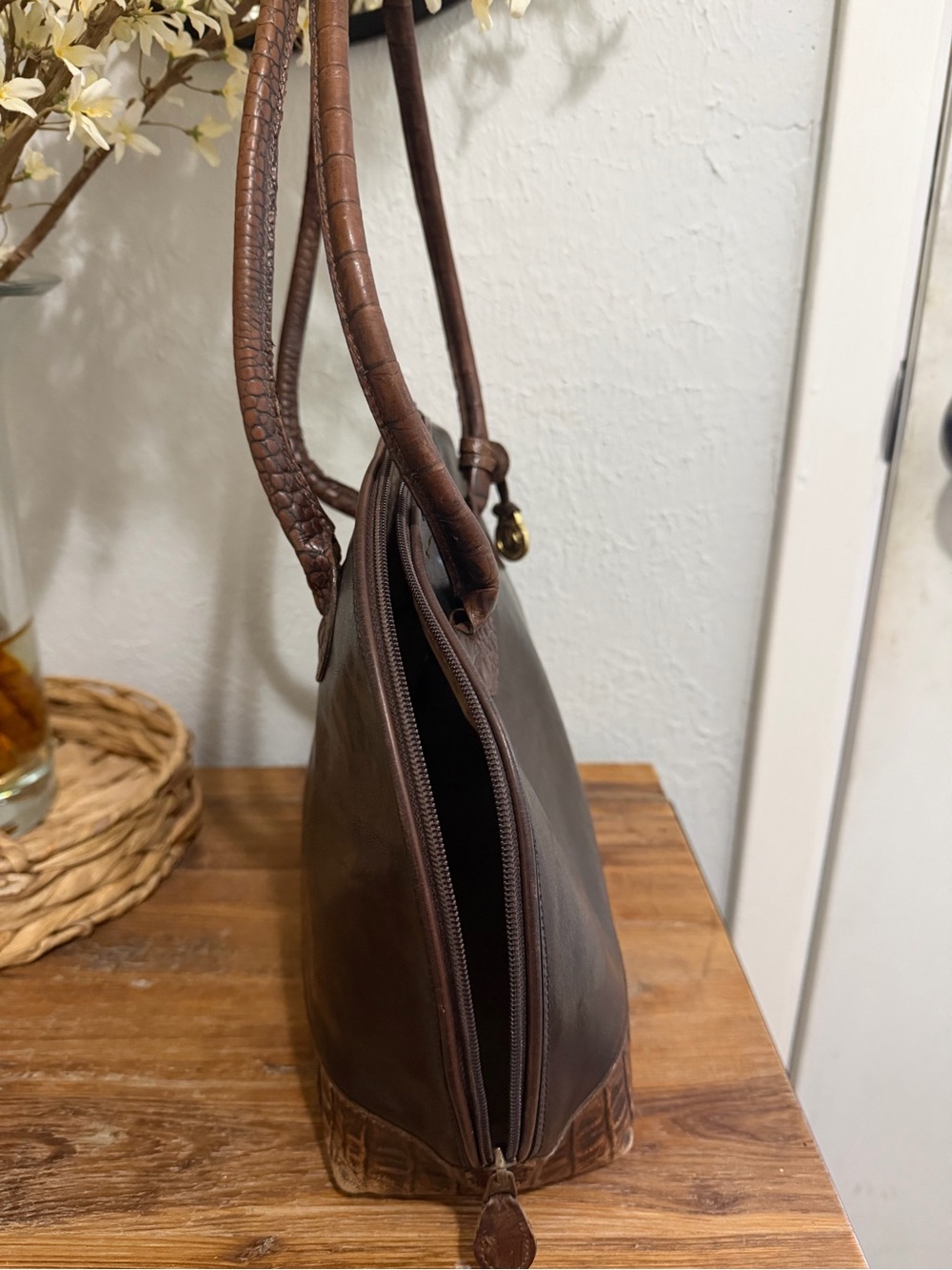 Vintage Brahmin Black Leather Dome Satchel with Croc Trim - Picture 8 of 12